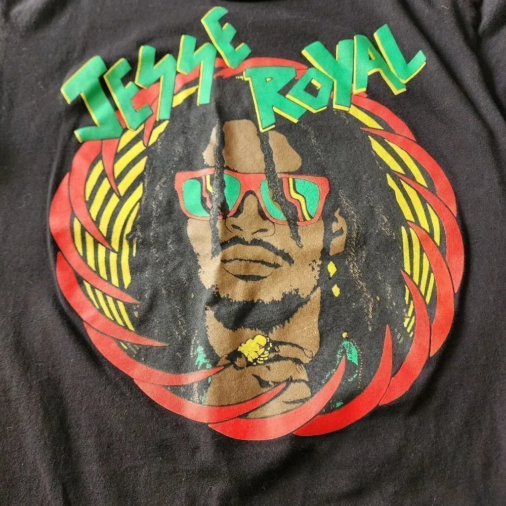 Cotton Heritage Jesse Royal Tshirt With Graphics Size Medium
